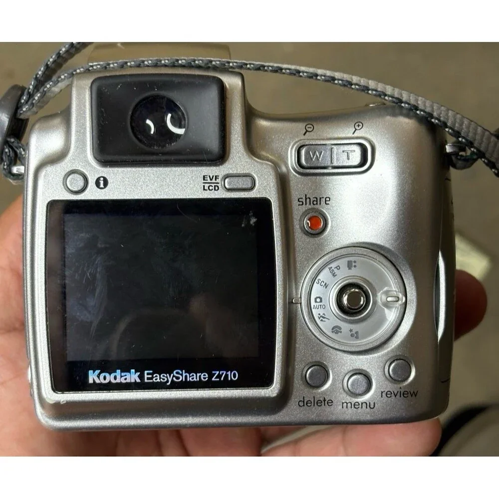 Kodak EasyShare Z710 7.1MP Digital Camera Silver Tested Works